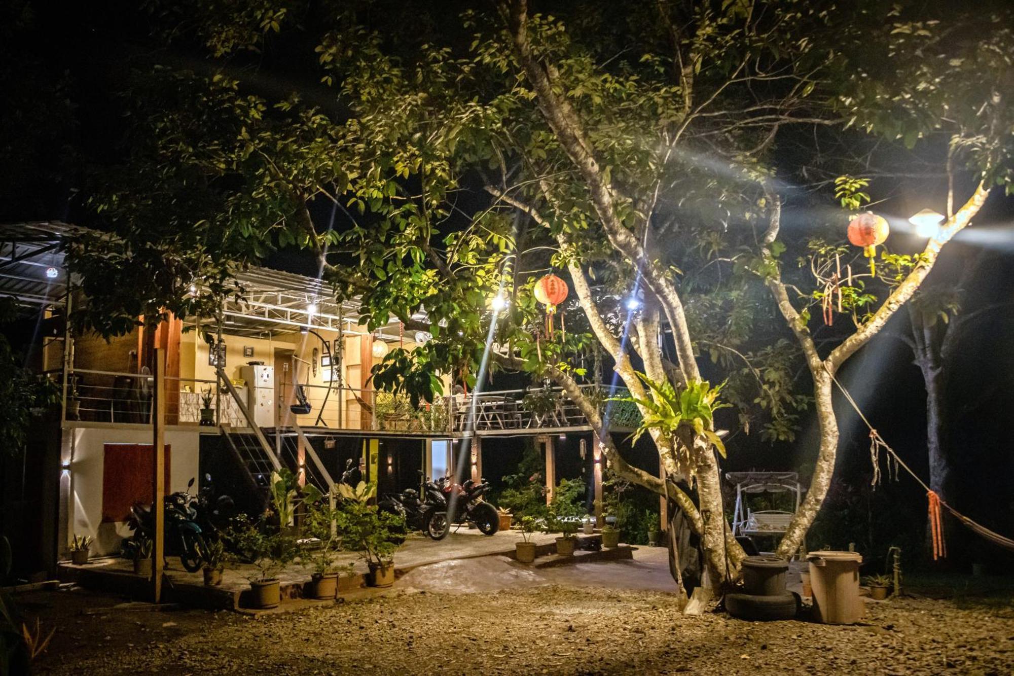 Timba Garden Free Town And Jetty Transport Hotel Семпорна Екстериор снимка