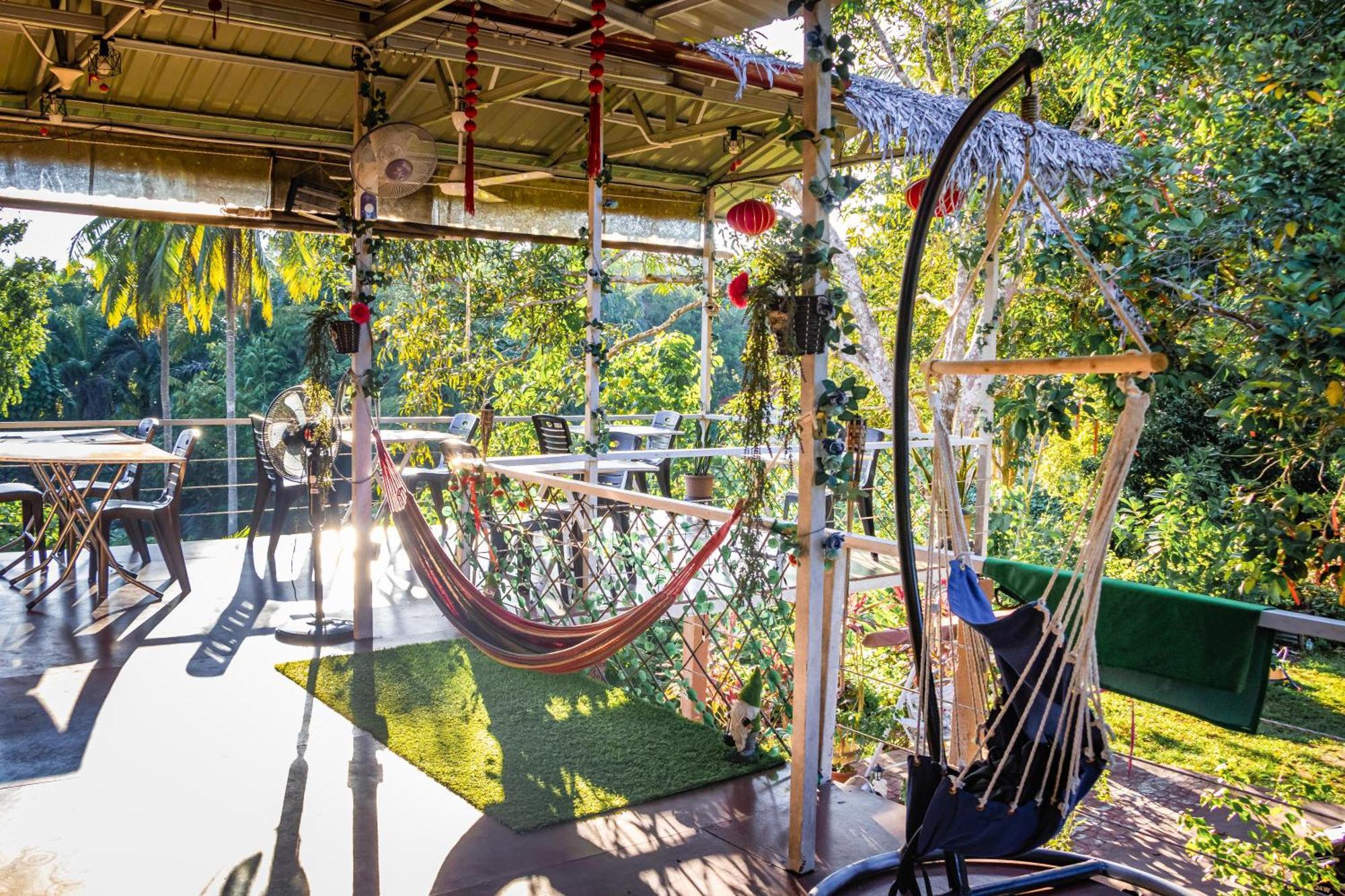 Timba Garden Free Town And Jetty Transport Hotel Семпорна Екстериор снимка