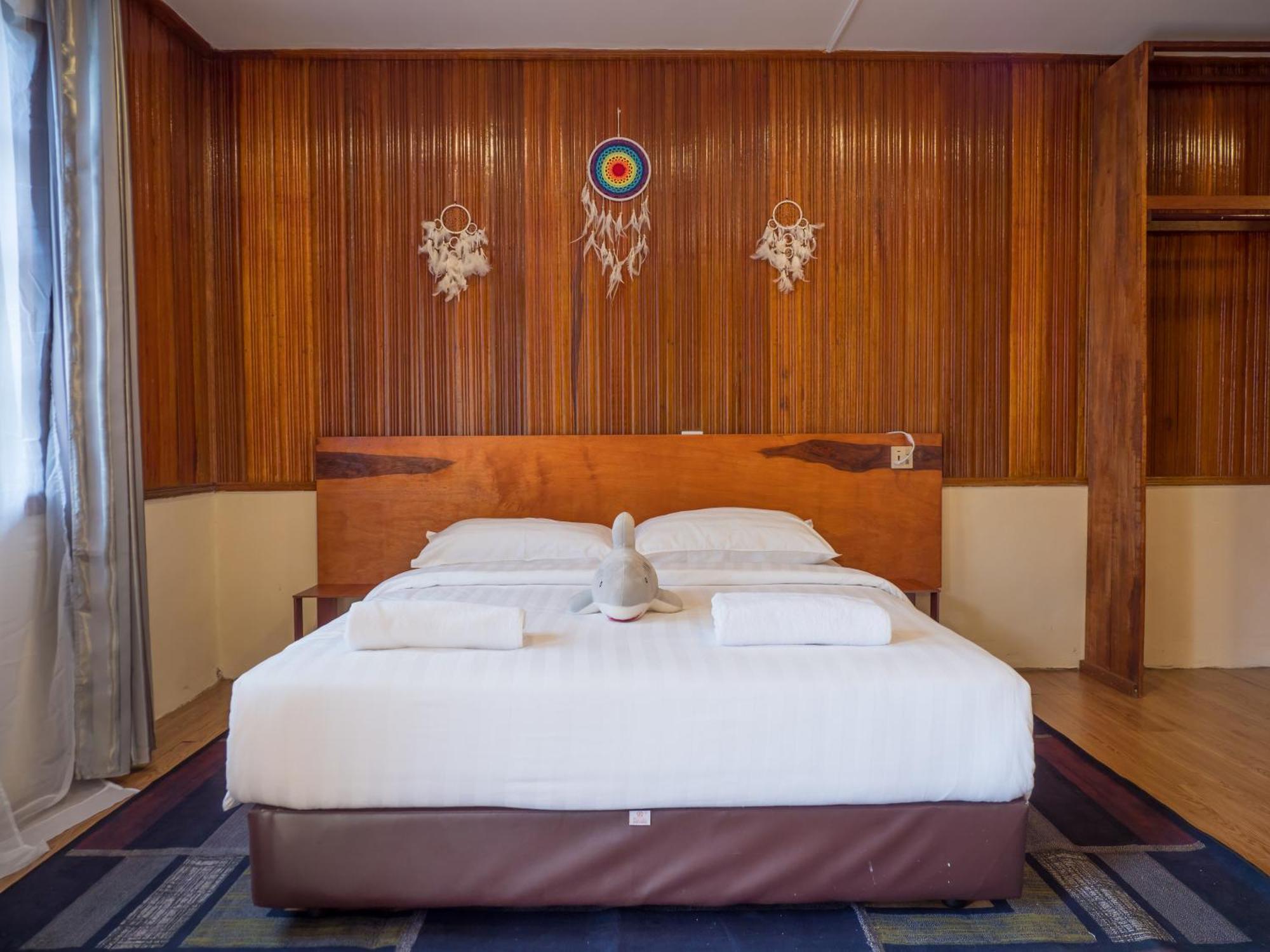 Timba Garden Free Town And Jetty Transport Hotel Семпорна Екстериор снимка
