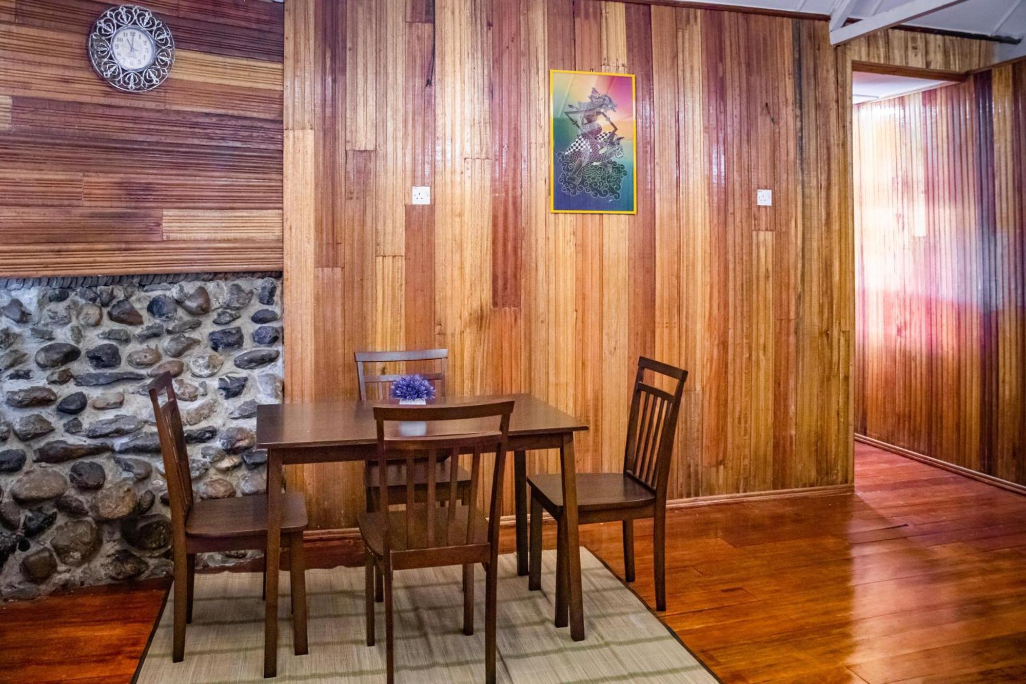 Timba Garden Free Town And Jetty Transport Hotel Семпорна Екстериор снимка