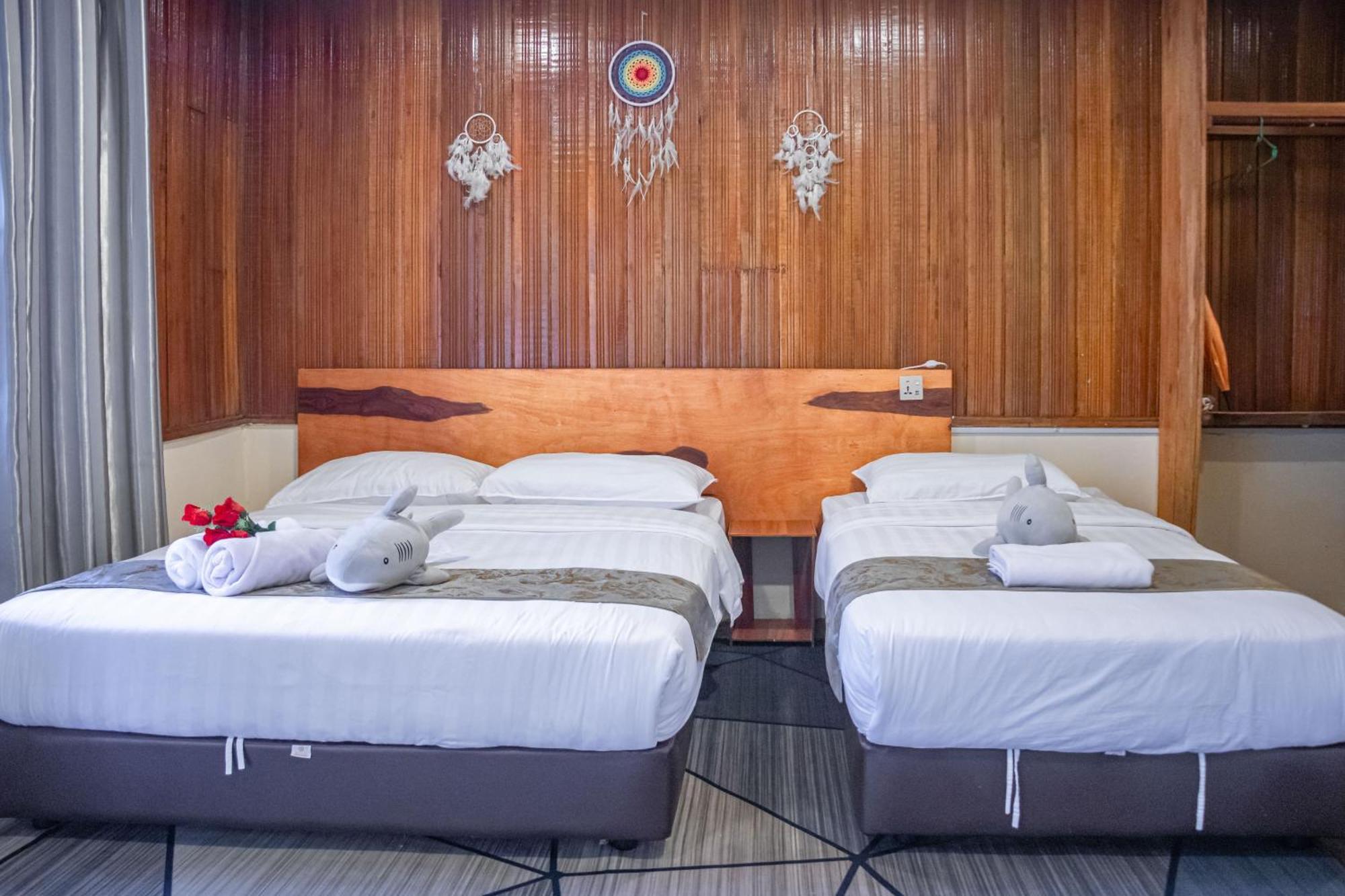 Timba Garden Free Town And Jetty Transport Hotel Семпорна Екстериор снимка